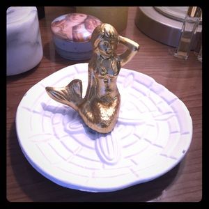 Gorgeous gold and white mermaid catch all 🧜🏻‍♀️